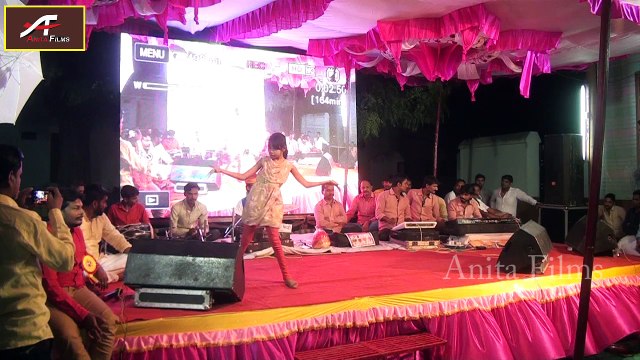 Cute GIRL DANCE on Rajasthani Desi Bhajan | Somiyo - Suresh Lohar Latest Hit Song | New Marwadi Song | Anita Films | FULL HD Video