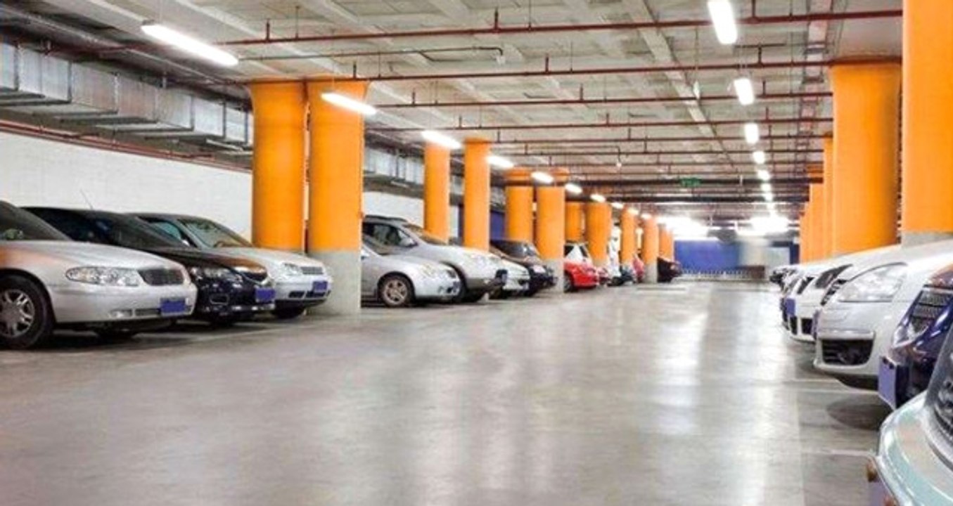 Meteoroloji'nin İstanbul'a Yaptığı Dolu Uyarısından Sonra Kapalı Otoparklar Doldu Taştı!
