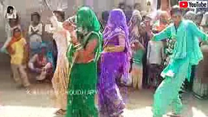 छज्जे ऊपर बोयो री बाजरो खिल रो फूल चमेली  को_low