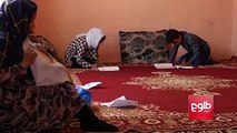 زنده‌گی دشوار زنان بیوه در افغانستان؛ وزارت کار و امور اجتماعی می‌گوید که بیش از پنج صد هزار زن بیوه در کشور زنده‌گی می‌کنند و شماری از آنان نان آوران خانواده‌ه