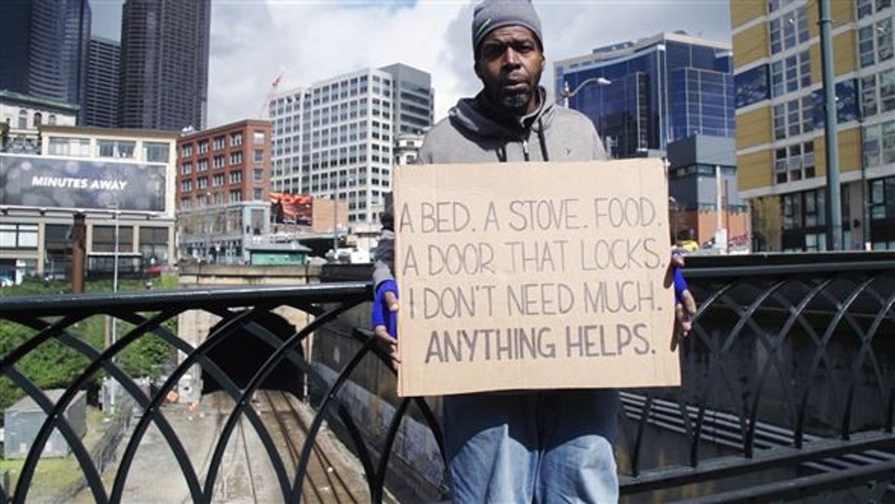 Rührende Geschichte: Wie eine Kette das Leben von Obdachlosen verändert