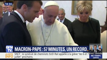 Les images de la rencontre entre Emmanuel Macron et le pape François