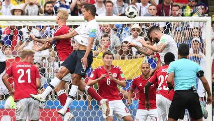 فرنسا تتصدر المجموعة الثالثة والدنمارك ترافقها لثمن النهائي