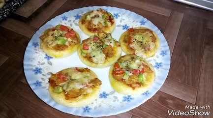 Chicken mini pizzas recipe. -