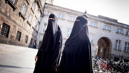 البرلمان الهولندي يصادق على حظر النقاب والبرقع في الأماكن العامة