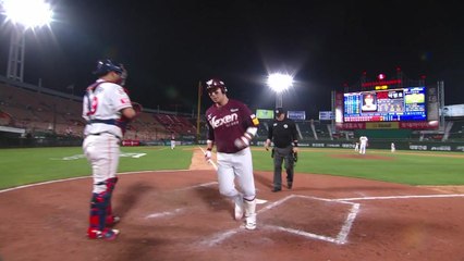 박병호 2홈런 3타점...넥센, 롯데에 대승 / YTN