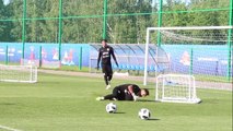 ENTRENAMIENTO DE LA SELECCIÓN URUGUAYA EN GIMNASIO Y CANCHA (26/06/18)