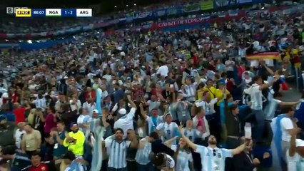 doigts d’honneur et malaise, le match fou de Diego Maradona