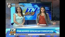 Agente de la PNC supuestamente devuelve dinero a comerciante