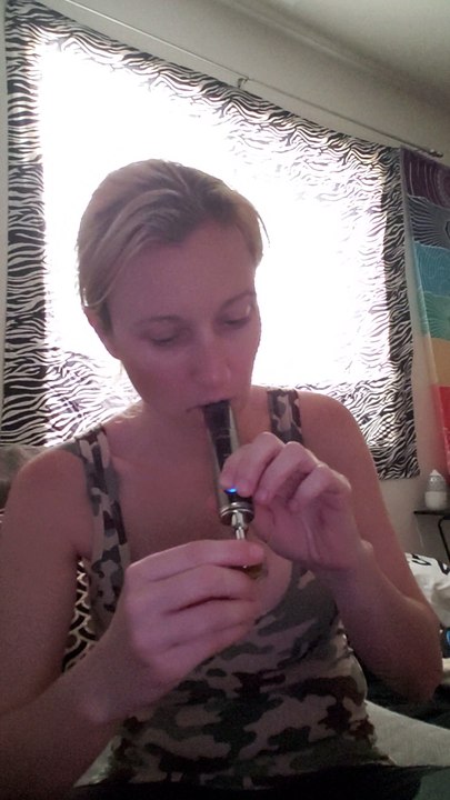 Dipstick vapes dipper