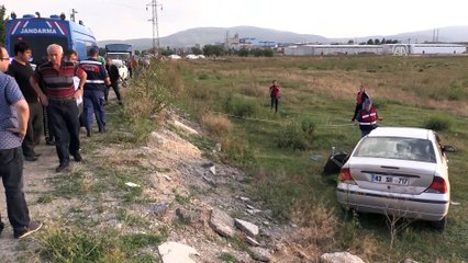 Midibüs ile otomobil çarpıştı: 1 ölü, 1 yaralı - KÜTAHYA