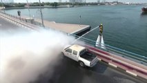 Regardez comment les pompiers de Dubai éteignent les feux!