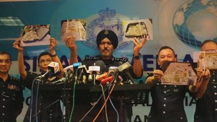 Ex primer ministro malasio poseía 220 millones USD en artículos de lujo en sus casas