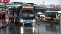 İstanbul'da etkili olan şiddetli yağış zor anlar yaşattı