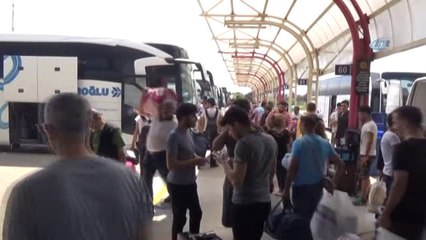 Tatilden Dönen Minik Efe'nin Yüzüne Otobüste Kaynar Su Döküldü