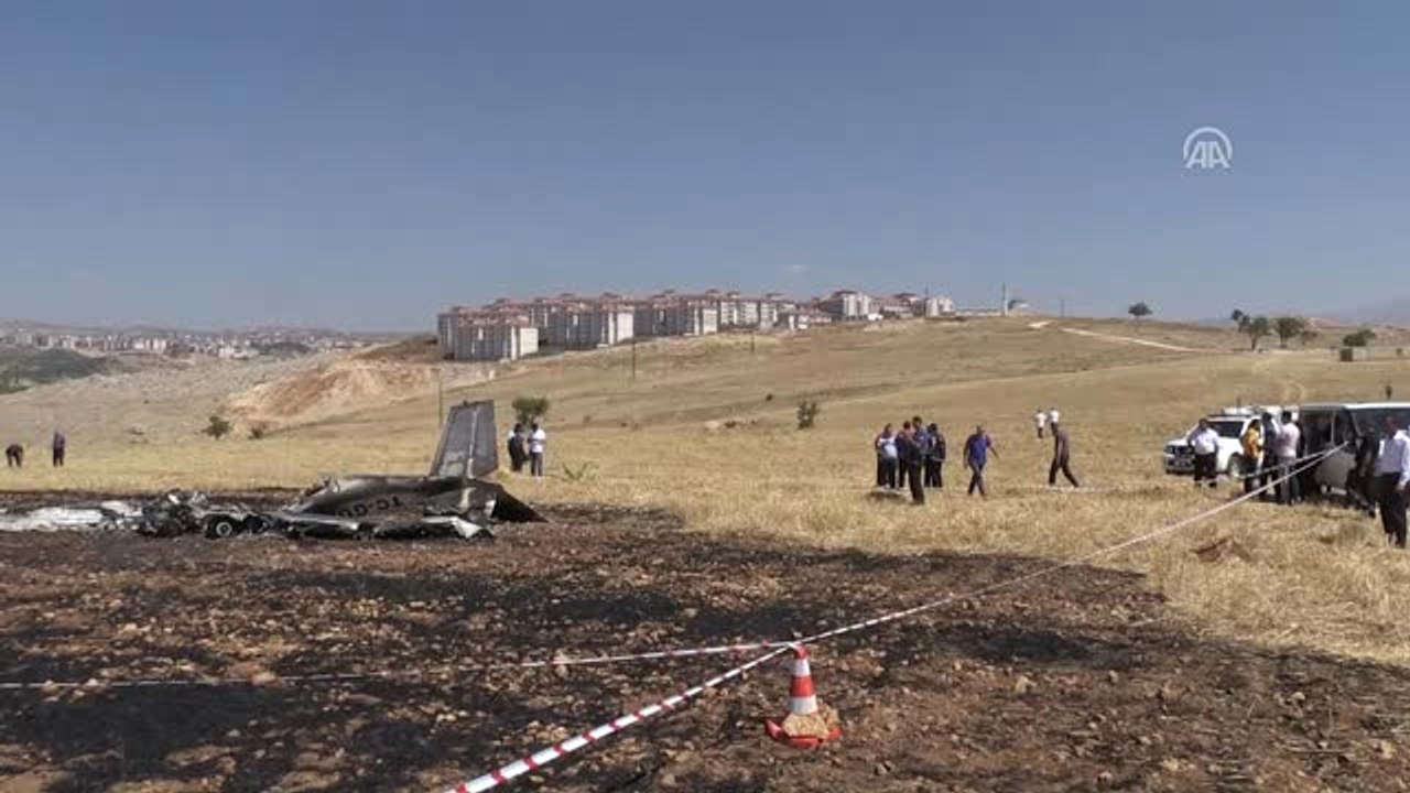 Eğitim Uçağının Düşmesi Sonucu Kursiyer Pilot Hayatını Kaybetti (3)