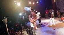 Niska remercie  les fans de Brazzaville après un accueil chaleureux et mémorable au Palais des Congrès .  RDV est pris  pour ce dimanche avec Pointe Noire .Airt