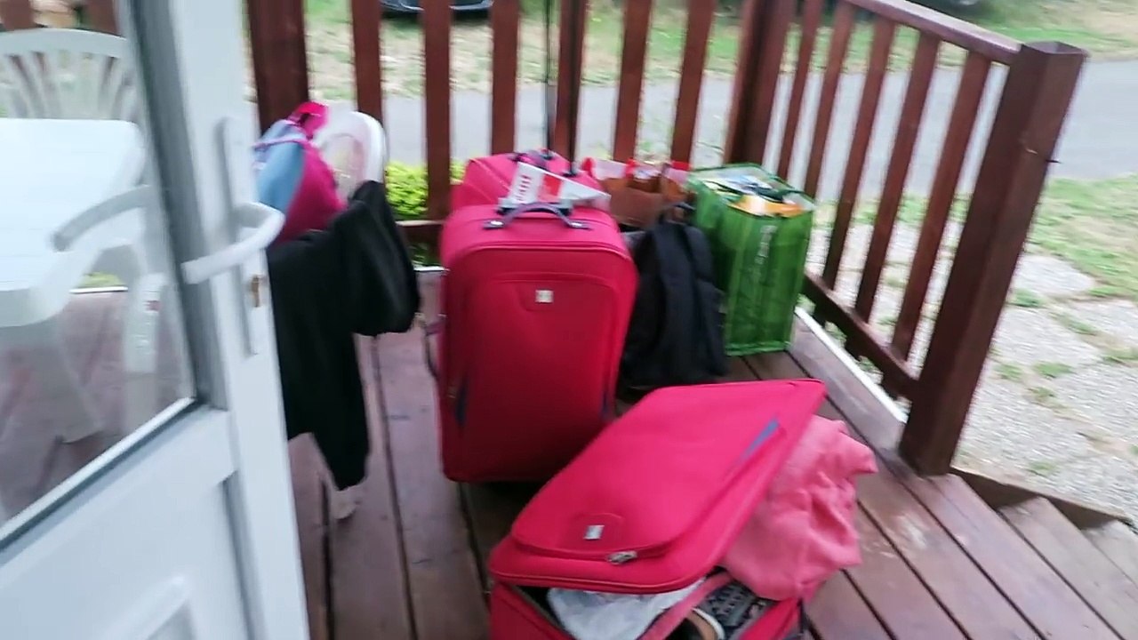 VLOG - HOME TOUR DE NOTRE  MOBIL-HOME  DE VACANCE ET ARRIVÉ DU RESTE DE LA FAMILLE #sakinafamily