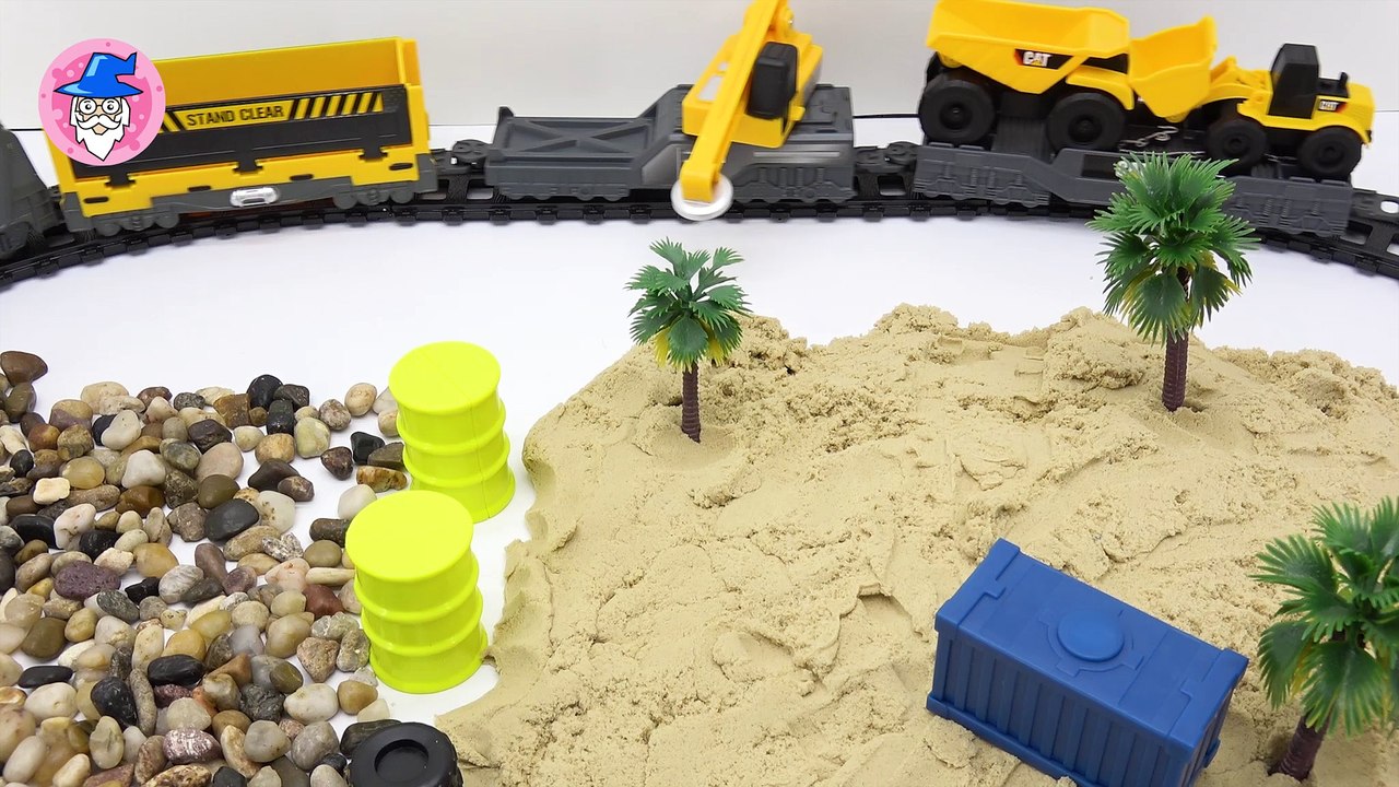 Poli and construction toys! The train was overturned. Please help~!!