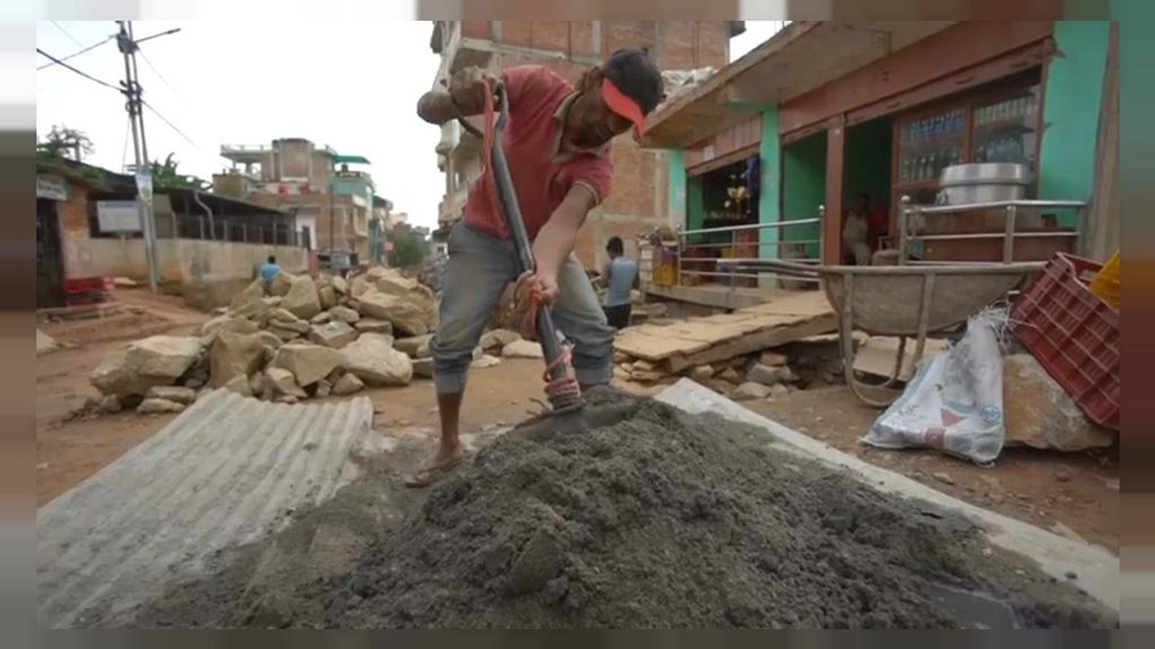 Nepál: három évvel a földrengés után még mindig nincs kész az újjáépítés
