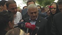 İzmir Başbakan Binali Yıldırım İzmir'de Gazetecilerin Sorularını Yanıtladı