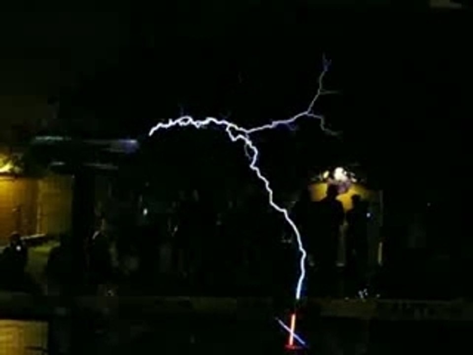 Mario Tesla 2