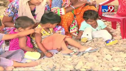 Degam: Anganwadi Kids forced to study on stone ground, authority denies the fact- Tv9 Gujarati