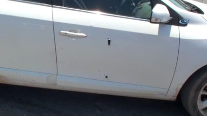Kırmızı Işıkta Bekleyen Otomobilin Sürücü Öldürüldü