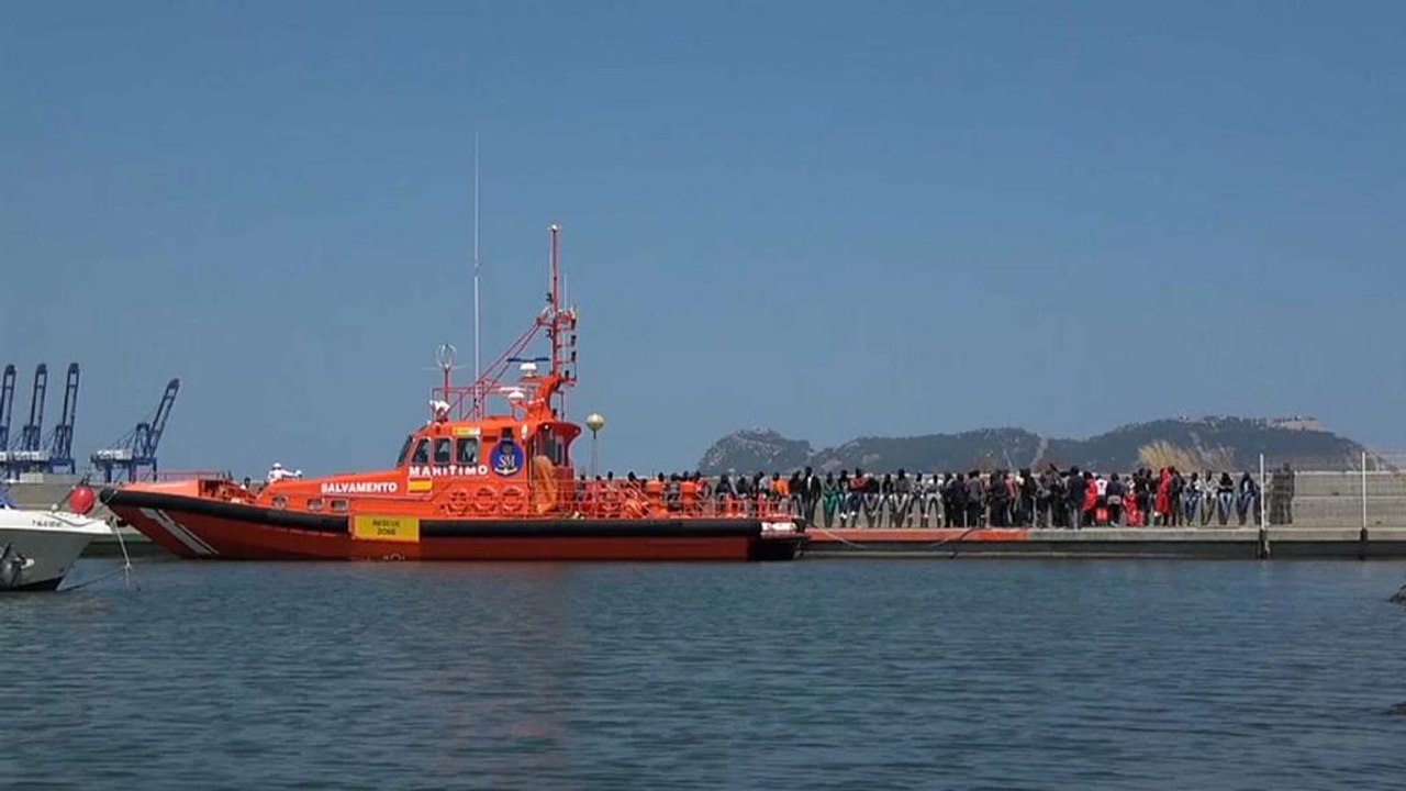 Über 400 Migranten vor Gibraltar gerettet