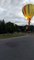 Une montgolfière touche des lignes électriques et termine dans un lac aux États-Unis.