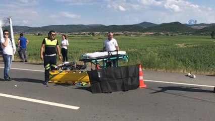 Hamile Kadın Trafik Kazasında Hayatını Kaydetti