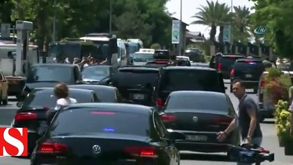 Cumhurbaşkanı Erdoğan onları gördü, anında konvoyunu durdurdu