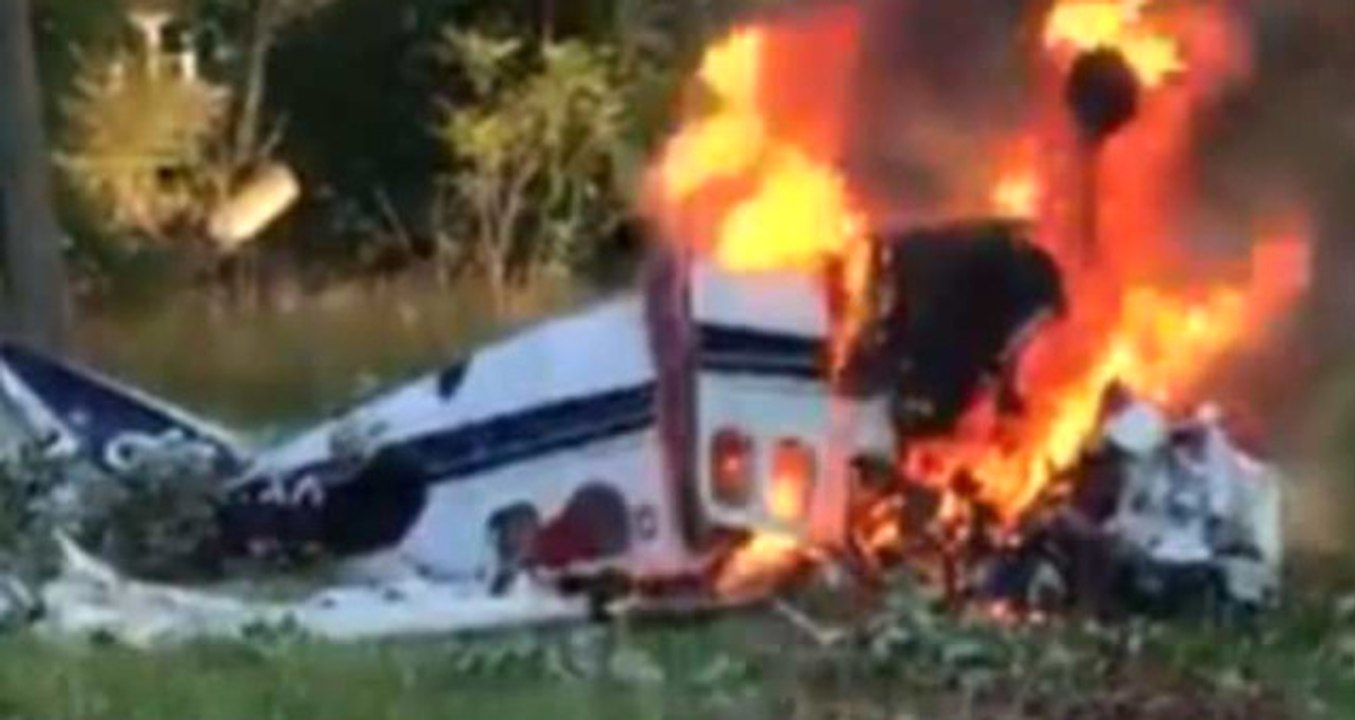 ABD'de Mucize Kurtuluş! Yanan Uçağın İçerisinden Canlı Çıktı