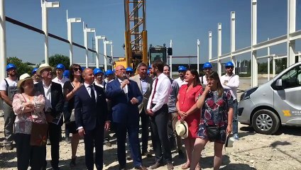 Opel Willems pose sa première pierre dans le zoning de Cuesmes