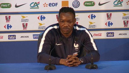 Bleus - Mandanda : ''Pour moi, c'était une grosse satisfaction''