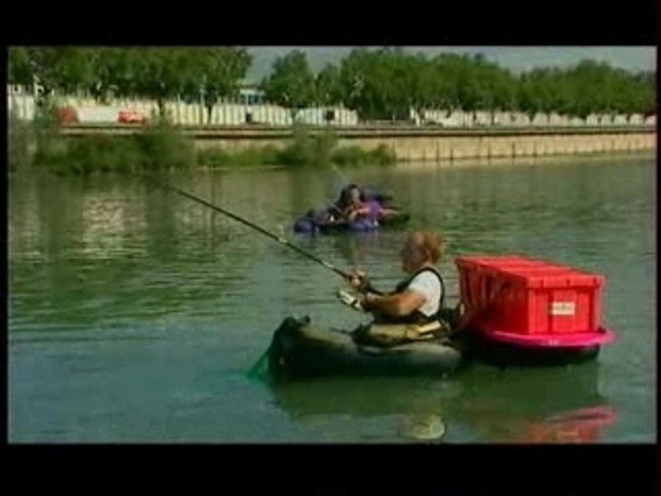 La Peche Du Silure En Flot-Tube