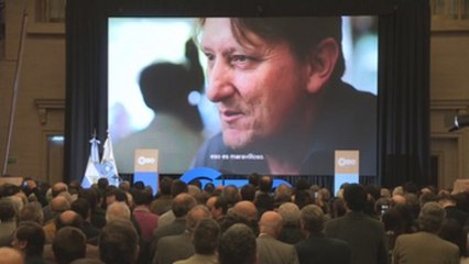 Presidente de Argentina defiende gestión respecto a pymes