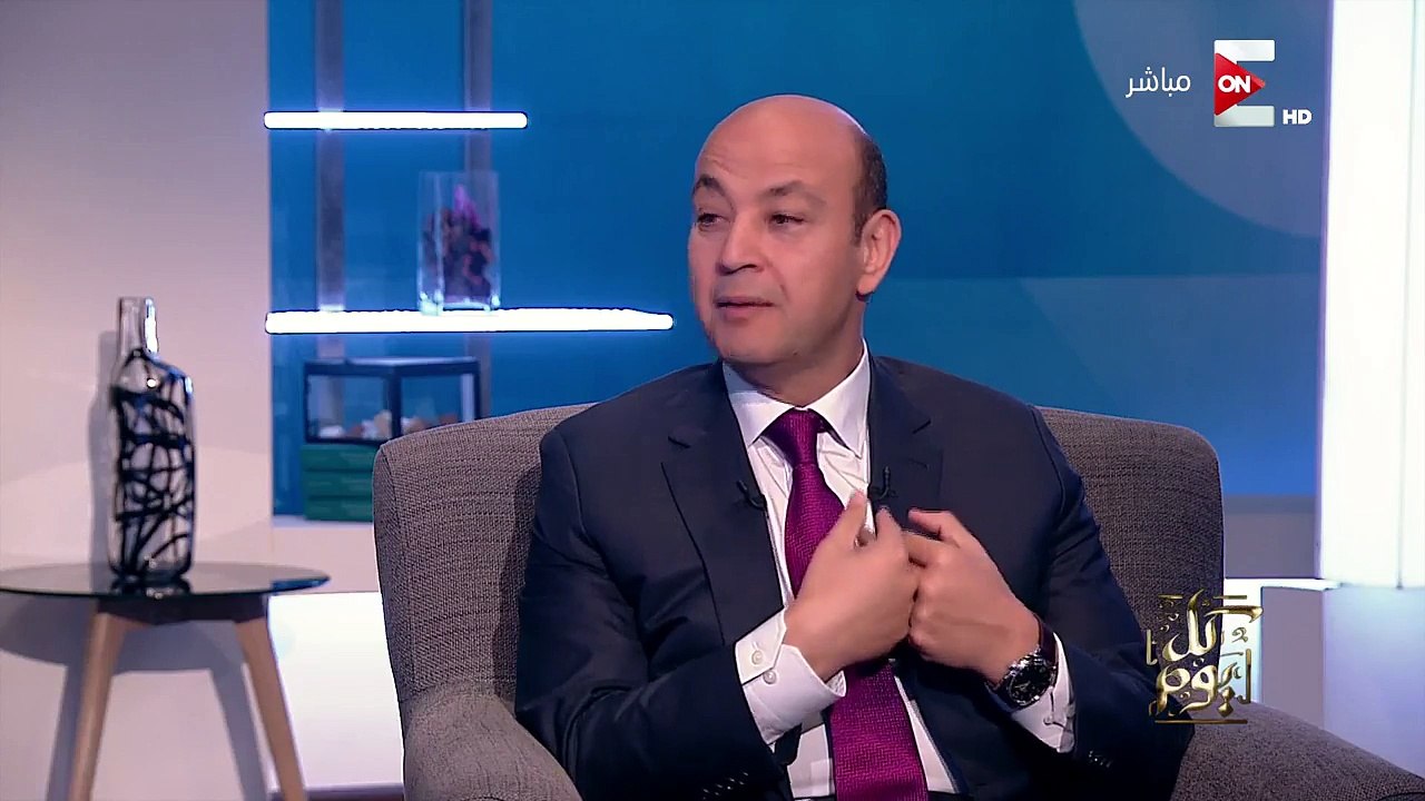 محمد كريم لـ عمرو اديب  الناس بتعمل على قفاك فلوس كتير قوي