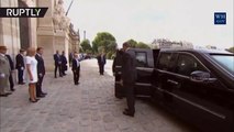 بالفيديو.. دونالد ترامب يغازل زوجة الرئيس الفرنسي بحضور ماكرون