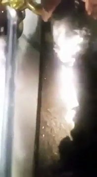 بالفيديو.. هذا ما وجدوه معلقاً بأستار الكعبة.. لن تصدق ما ستراه!