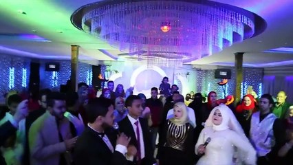 على أنغام "جدو علي": شاهد مشاجرة بين عروسين في حفل زفافهما!