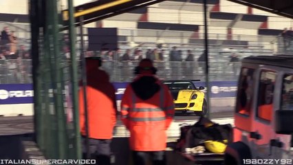 فيراري 599 تقوم بعرض درفت خيالي! هذا لا يحدث كل يوم