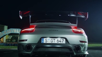 تعرف على أروع 5 ميزات في سيارة بورش 911 GT2 RS