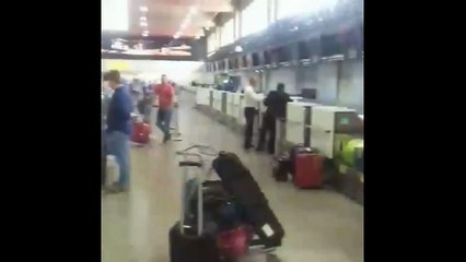 اللقطات الأخيرة للفريق البرازيلي قبل الصعود إلى الطائرة المنكوبة