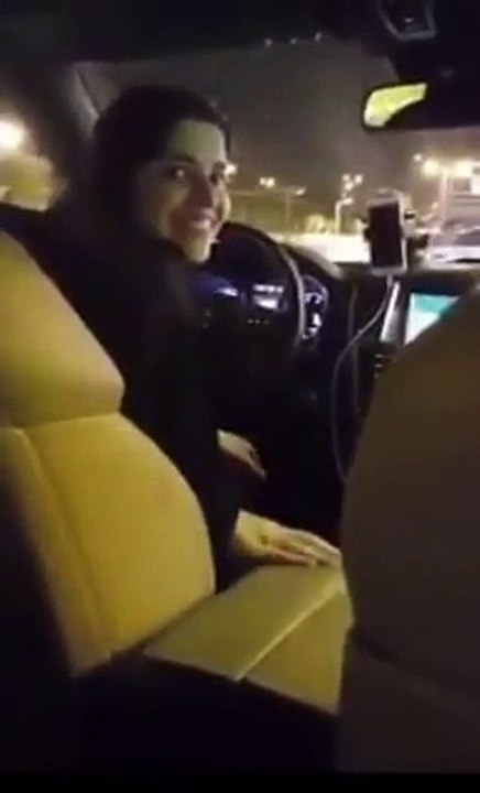 فتاة سعودية