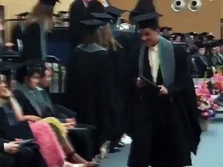 حفل تخرج أبناء عمرو دياب 1