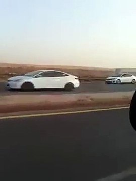 فيديو سيارة تعليم القيادة تسير عكس الاتجاه بالسعودية!