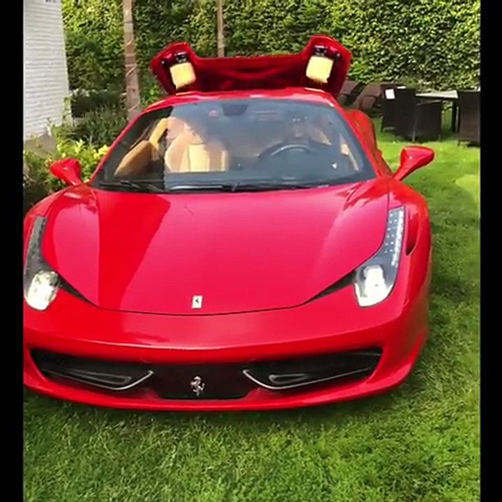 فيديو: محمد رمضان يستفز الجمهور بعد توجيهه إهانات لمنافسيه