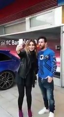 فيديو: ميسي يقابل مطربة عربية شهيرة قبل ساعات من الكلاسيكو