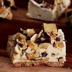 فيديو طريقة تحضير شرائح التوفي والشوكولاتة "Violet Crumble"